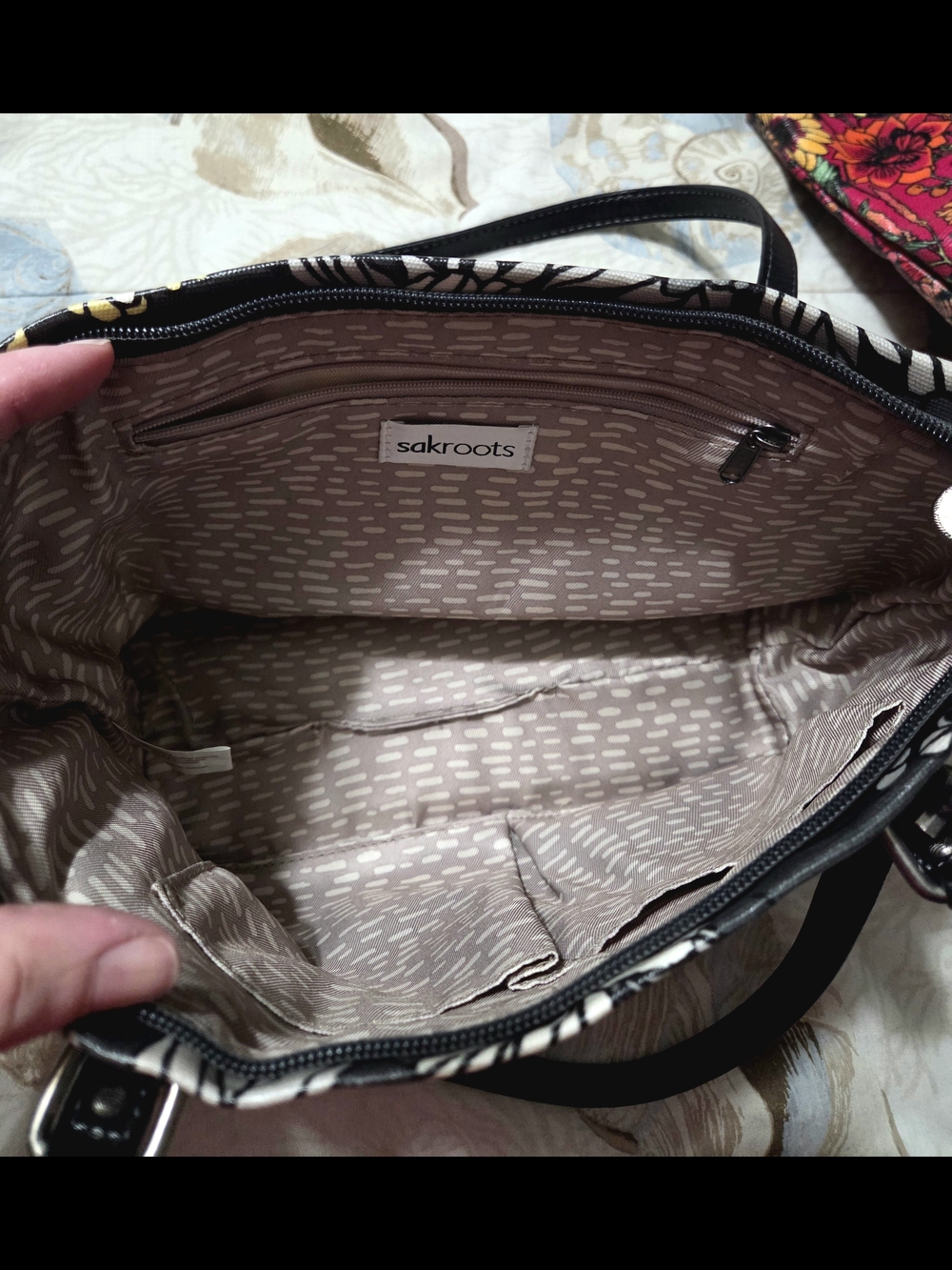 Sakroots Floral Print Medium Tote Bags - Picture 3 of 4